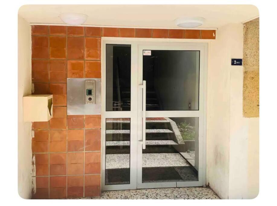 Studio De La Gare آيكس أومبروفينس المظهر الخارجي الصورة